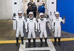 Crew-3-DressRehersal-28Oct2021-NASA-250