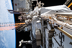 ISS_spacewalk-NASA-250