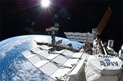 Ron-Garan-spacewalk-photo-12July2011-250