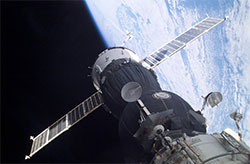 Soyuz-docked-at-ISS-NASA-250