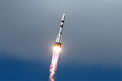 Soyuz-MS-16-launches-April2020-NASA-250