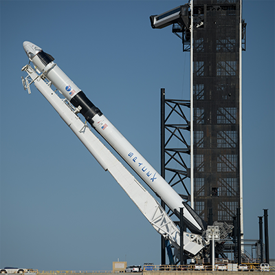 SpaceX-Falcon9-Rollout-Wiki-400