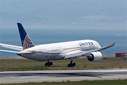 UA-787-Dreamliner-wiki