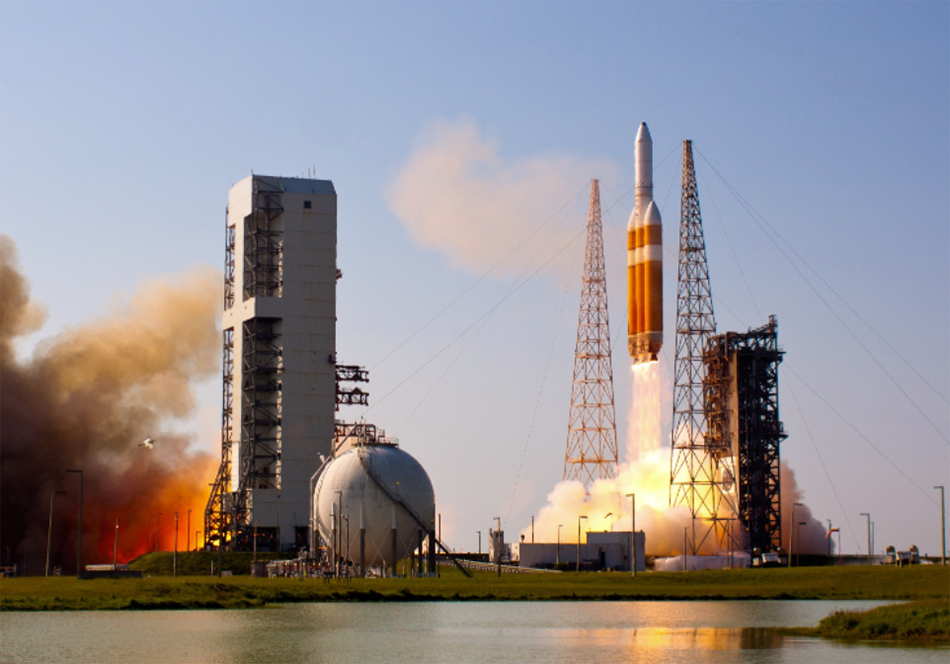 Delta-IV-Heavy-launch-main